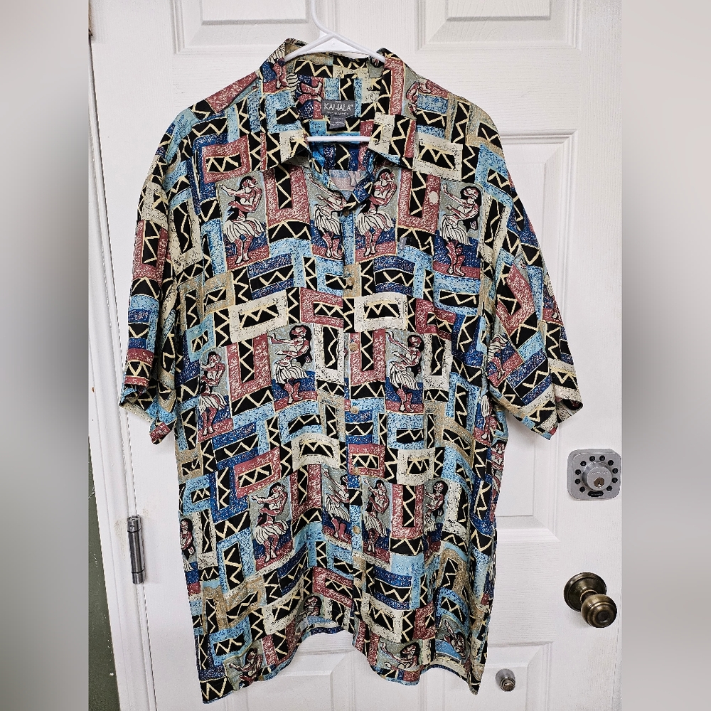 Kahala 100% silk Hawaiian Shirt Size Large
